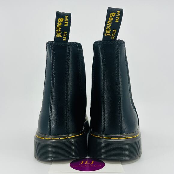 Dr. Martens Women's Dorrian Chelsea Black Leather Pull On Ankle Boots Size 6 - Picture 6 of 11